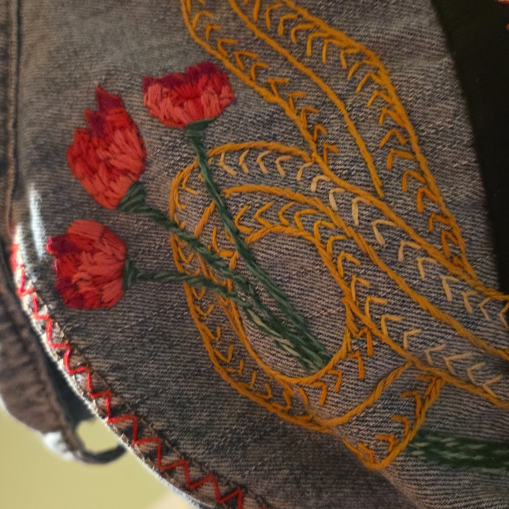 HAND CRAFTED Jacket UPCYCLED Blue Denim Embroidered Taylor Swift Tee Size M - Picture 6 of 17